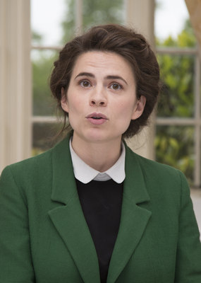 Hayley Atwell puzzle G1121274