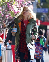 Gwen Stefani tote bag #G1271646