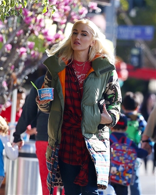 Gwen Stefani tote bag #G1271646