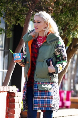 Gwen Stefani tote bag #G1271655