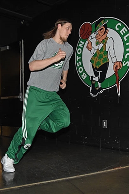 Kelly Olynyk poster with hanger