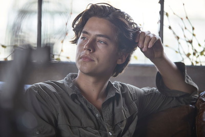 Cole Sprouse Poster G2279441