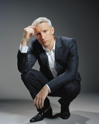 Anderson Cooper puzzle G2290130