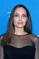 Angelina Jolie Longsleeve T-shirt #2999944