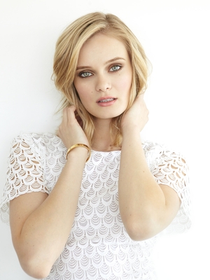 Sara Paxton poster with hanger