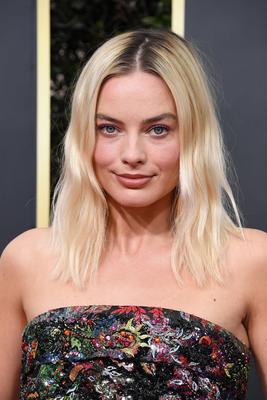 Margot Robbie Mouse Pad G2566316