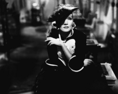 Marlene Dietrich magic mug #G309385