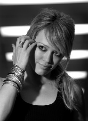 Hilary Duff Poster G395681 - IcePoster.com