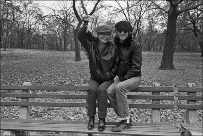 John Lennon and Yoko Ono magic mug #G442083