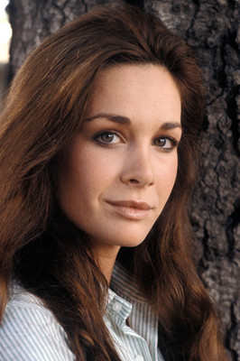 Mary Crosby Stickers G460471