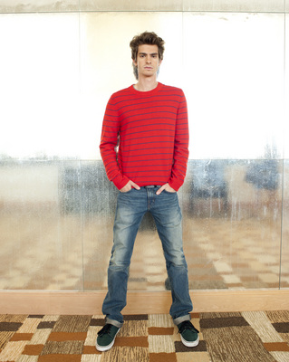 Andrew Garfield sweatshirt