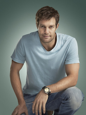 Geoff Stults poster with hanger