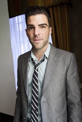 Zachary Quinto Stickers G573653