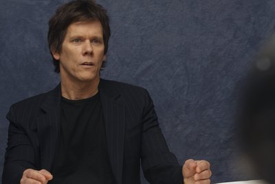 Kevin Bacon puzzle G600498