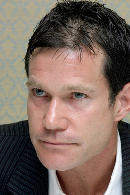 Dylan Walsh Stickers G623541