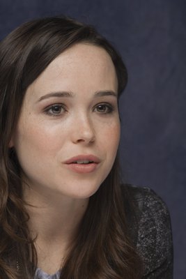 Ellen Page puzzle G623636