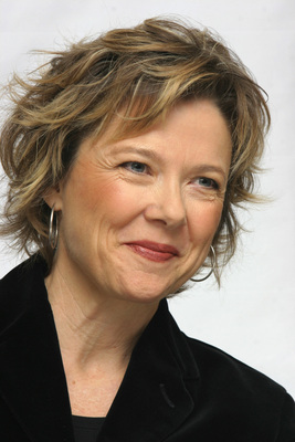 Annette Bening puzzle G624035