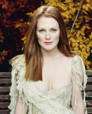 Julianne Moore Mouse Pad G65961