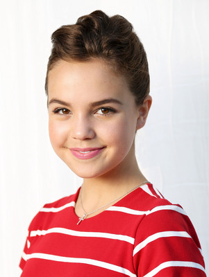 Bailee Madison Stickers G664431
