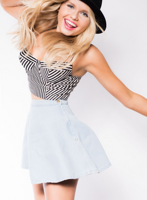 Alli Simpson poster with hanger