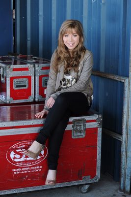 Jennette McCurdy canvas poster