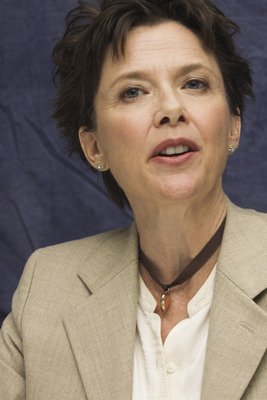 Annette Bening Mouse Pad G678480