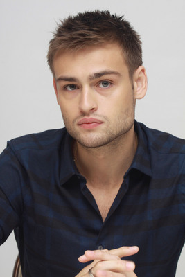 Douglas Booth Stickers G685211