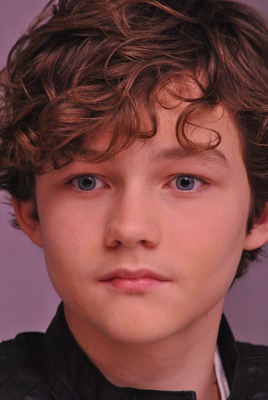 Levi Miller Poster G787218 - IcePoster.com