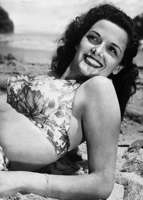 Jane Russell puzzle G821412